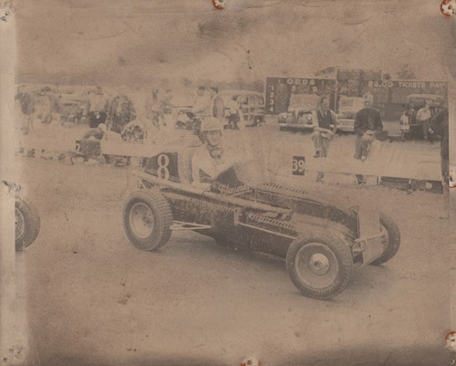 Midget car fairgrounds - #8, pit